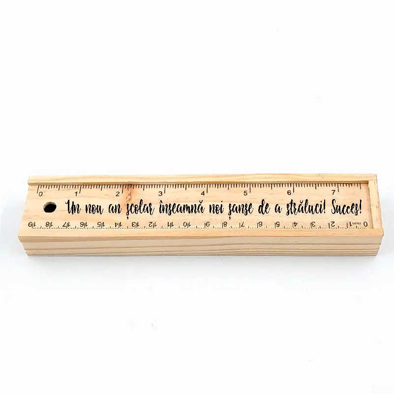 Set Creioane Colorate-cu-Rigla-si-Cutie-din-Lemn-Personalizat-Succes-in-noul-an-scolar [2]