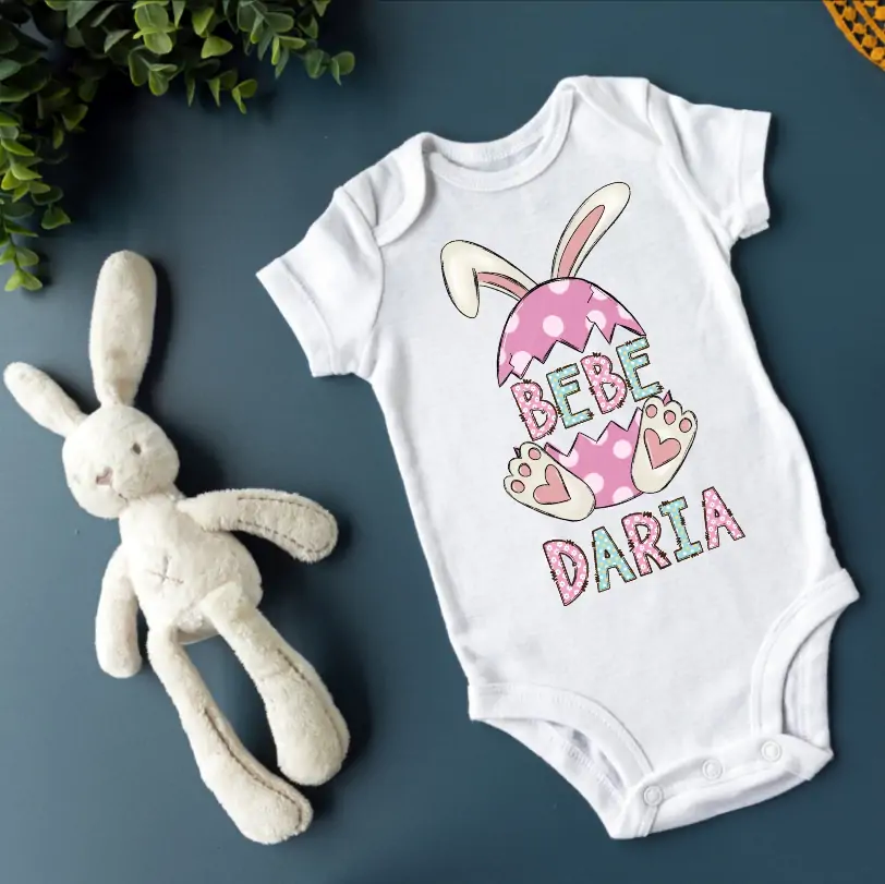 Set-de-tricouri-pentru-Paste-mama-tata-si bebe-fetita-personalizate-cu-grafica-Bunny-Egg-1 [3]