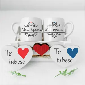 Set Romance cani albe grafica personalizabila "Mr&Mrs Nume familie" [1]