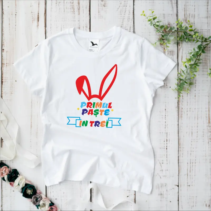 Set tricouri personalizate pentru mama, tata si bebe "Primul nostru Paste in trei" [3]