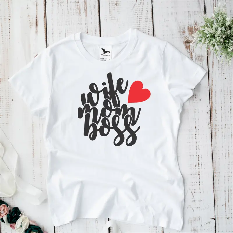 Tricou alb personalizat: "Wife mom boss" (damă) [2]