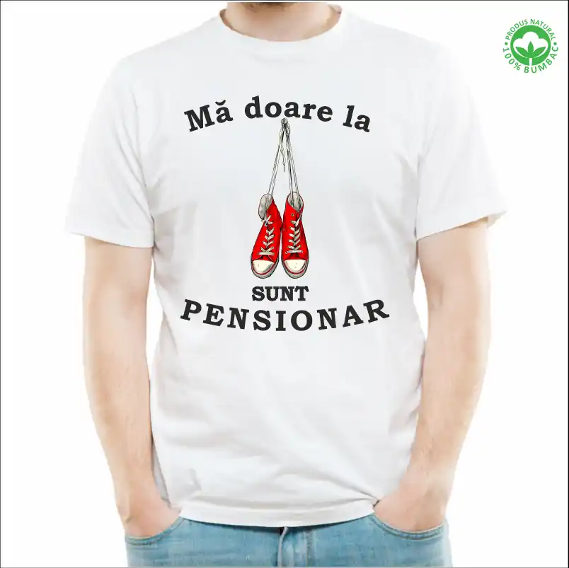 Tricou Pensionare alb, personalizat cu textul "Ma doare la tenesi, sunt pensionar" tenesi rosii vintage [1]