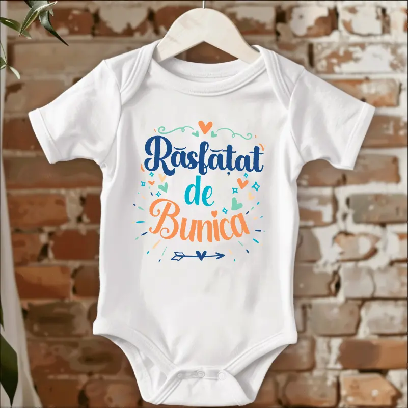 Cadouri pentru Bunici - Body-cu-maneci-lungi-personalizat-Rasfatat-de-Bunica-bebelusi