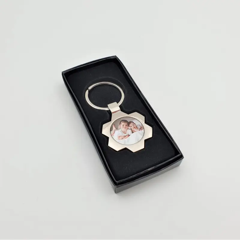 Breloc personalizat metalic in forma de stea [2]