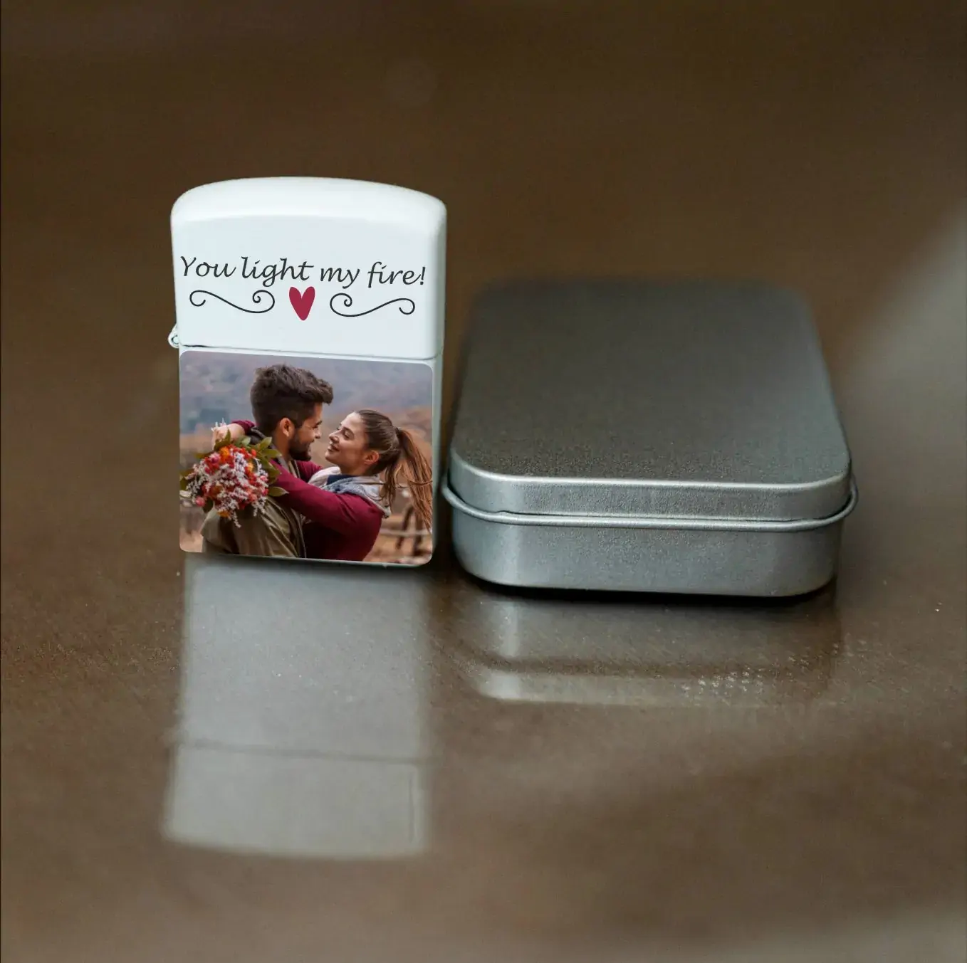Bricheta personalizata cu poza si text “You light up my fire” [2]