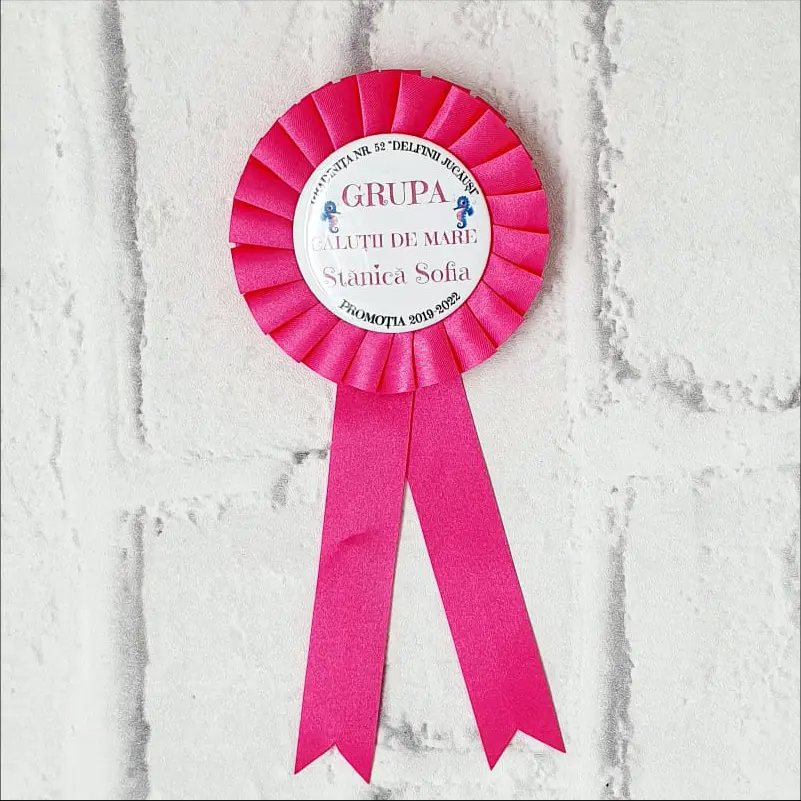 Cocarda-absolvire-personalizata-premium-roz-fucsia-1 [1]