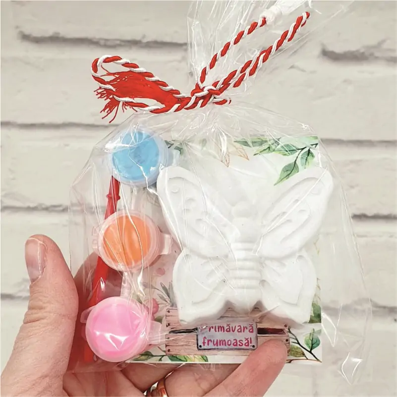 Martisor-creativ-de-pictat-pentru-copii-fluture [1]
