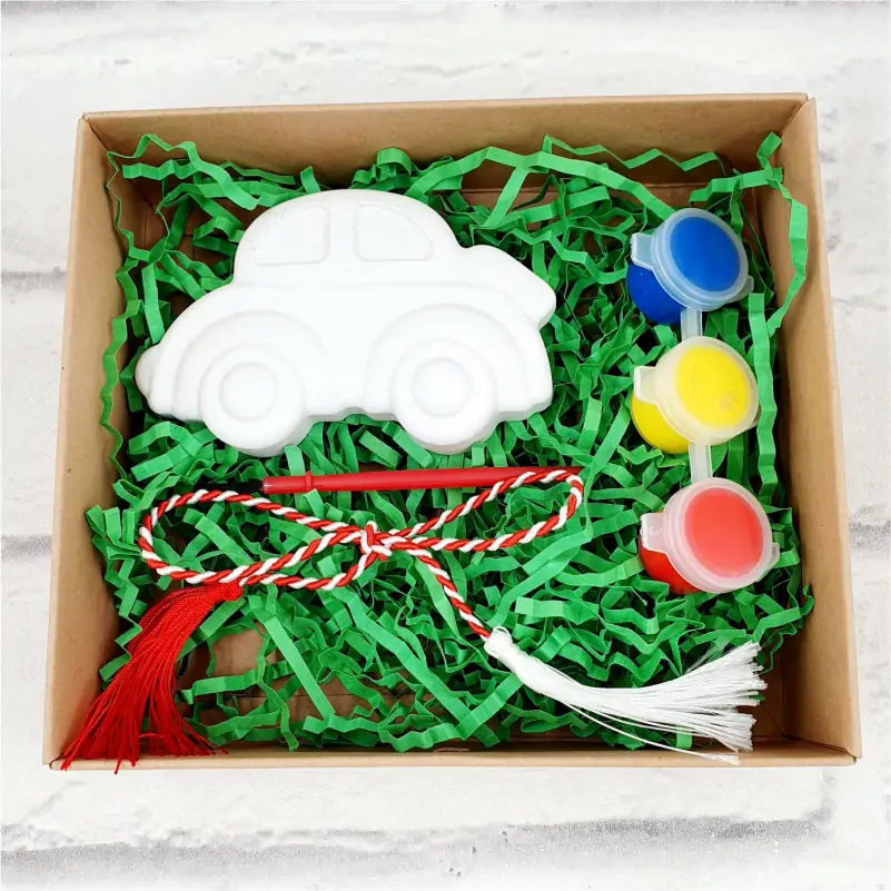 Martisoare pentru Copii - Martisor-creativ-de-pictat-pentru-copii-masinuta