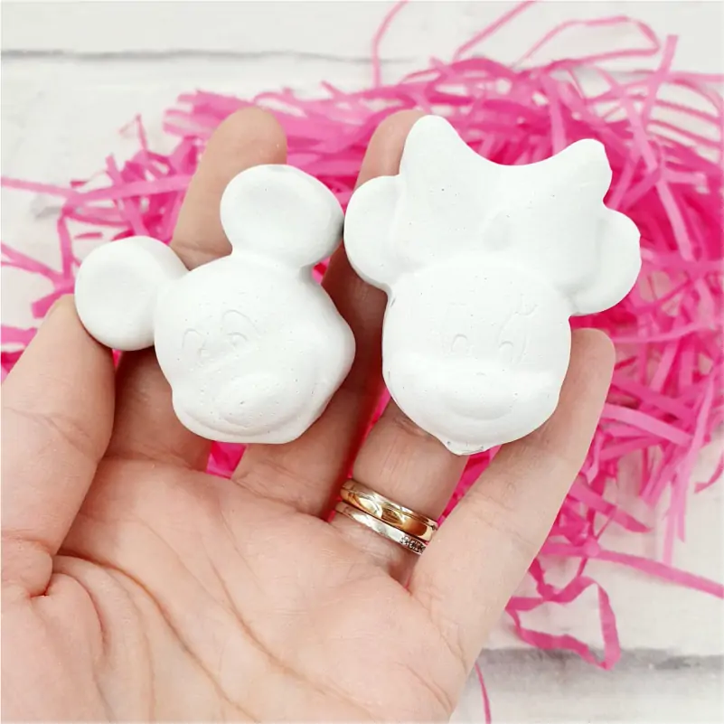 Martisor-creativ-de-pictat-pentru-copii-Minnie-si-Mickey-Mouse [1]