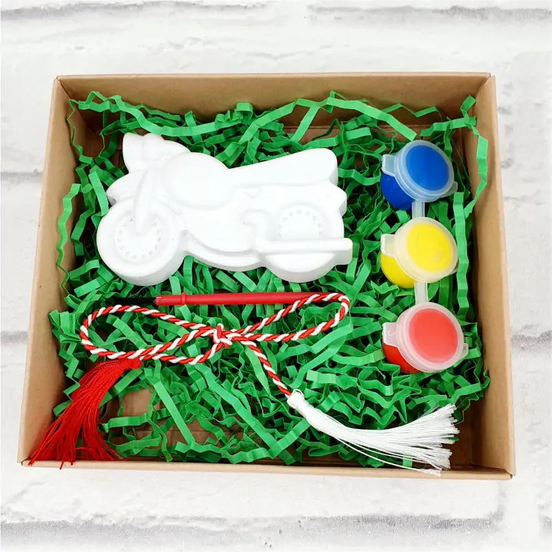 Martisoare pentru Copii - Martisor-creativ-de-pictat-pentru-copii-motocicleta