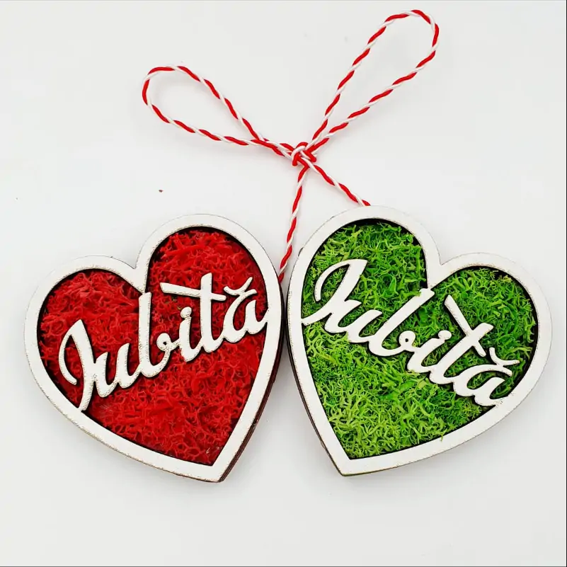 Martisor-cu-licheni-rosii-pentru-Iubita-1 [4]