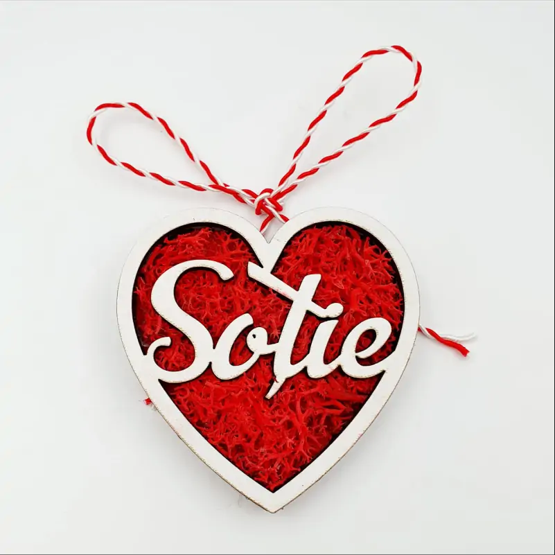 Martisor-cu-licheni-rosii-pentru-Sotie-1 [0]