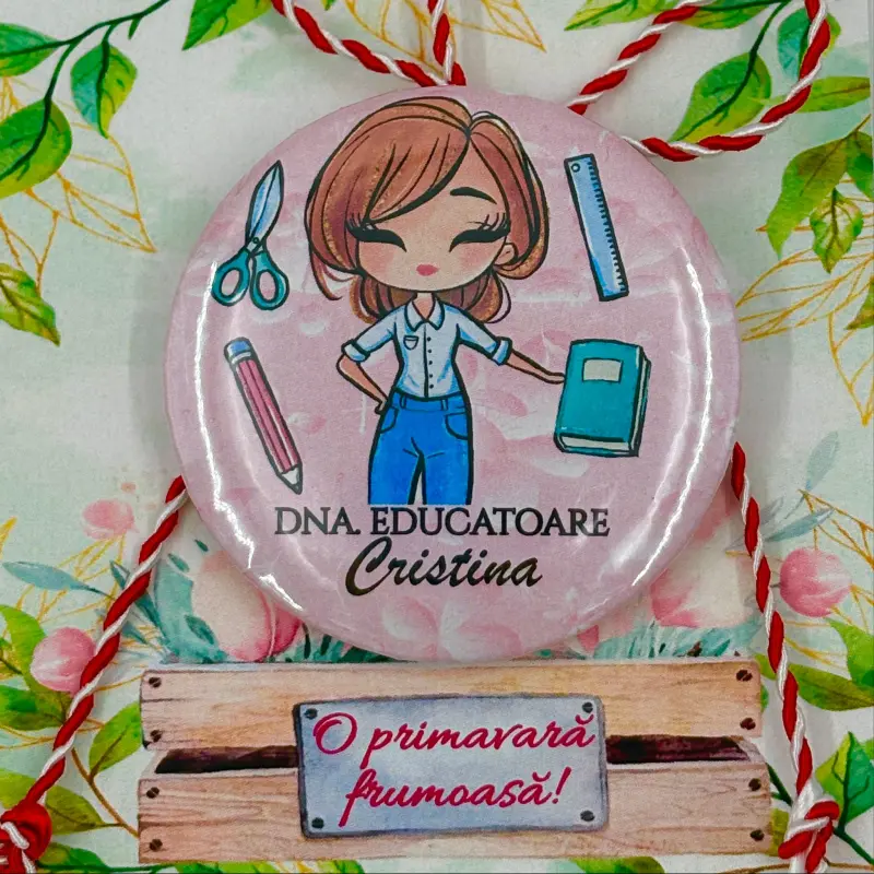 Martisoare - Martisor-personalizat-insigna-pentru-doamna-educatoare