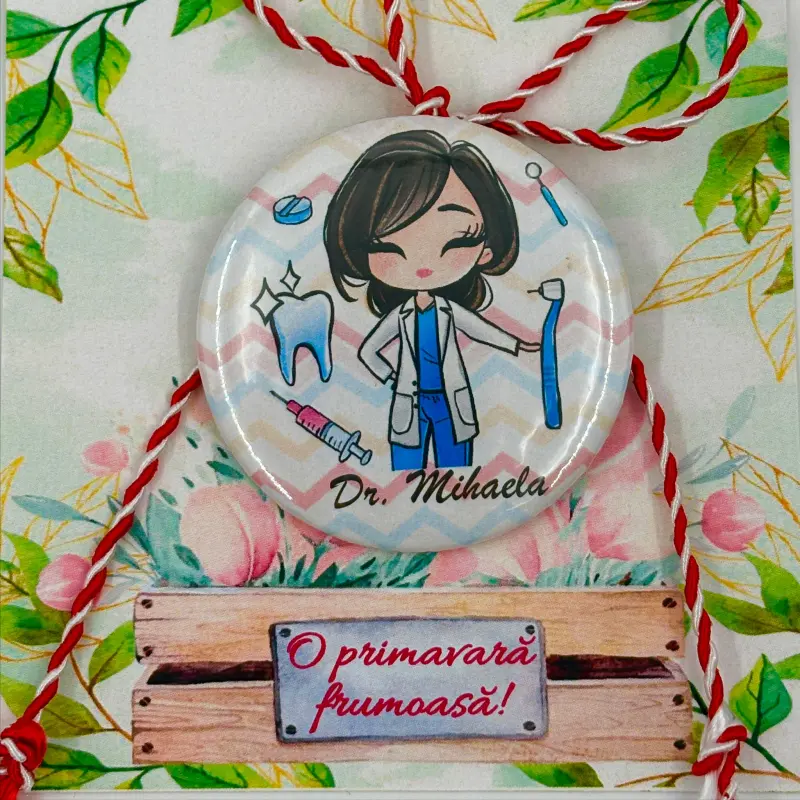 Martisoare - Martisor-personalizat-insigna-pentru-medic-doctor-stomatolog