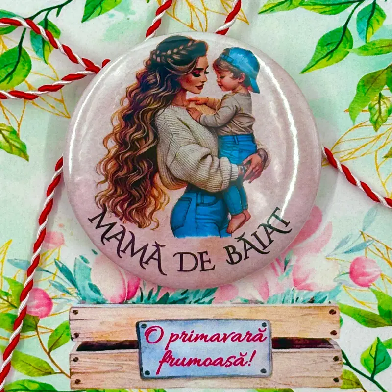 Insigne personalizate - martisor-personalizat-mama-de-baiat