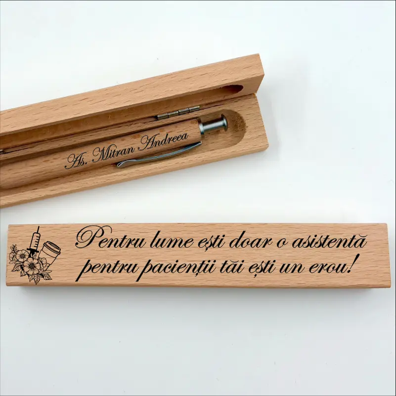Pixuri Personalizate - pix-din-lemn-in-cutie-pentru-asistenta