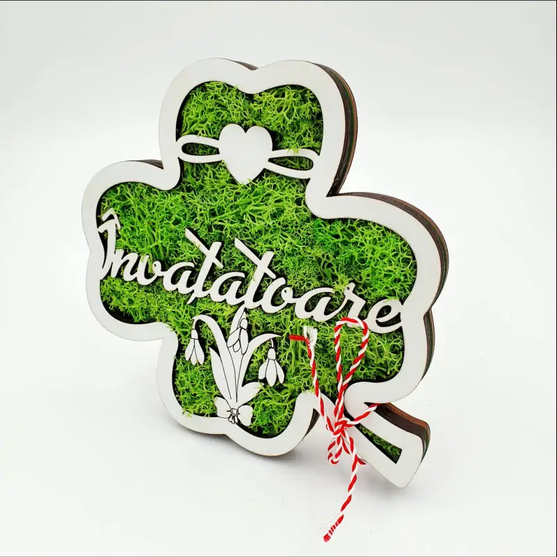 Rama-martisor-trifoi-norocos-cu-licheni-verzi-model-Invatatoare-15-x-15-cm-1 [2]