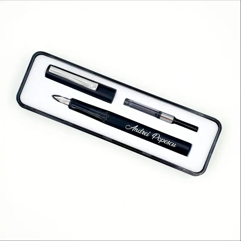 Stilou-Personalizat-negru-in-cutie-cadou [1]