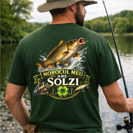 Tricou personalizat „Norocul meu are solzi” cu nume – model crap premium [2]