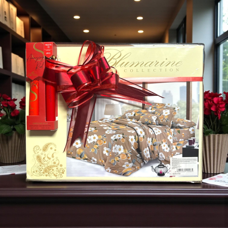 Set Cadou - Set cadou G28: Lenjerie de pat si parfum cu crema de maini