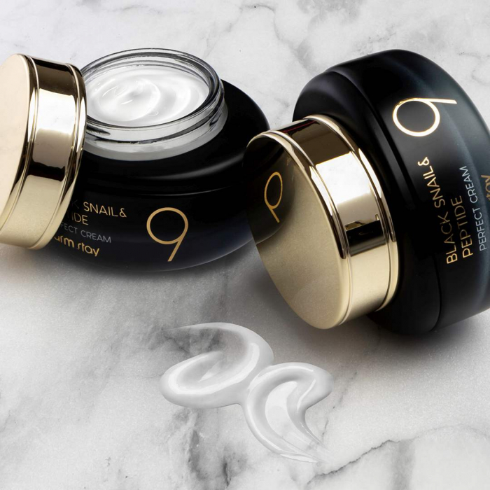 Crema pentru fata antirid revitalizanta Farmstay Black Snail Peptide 9 Perfect Cream 55ml [3]