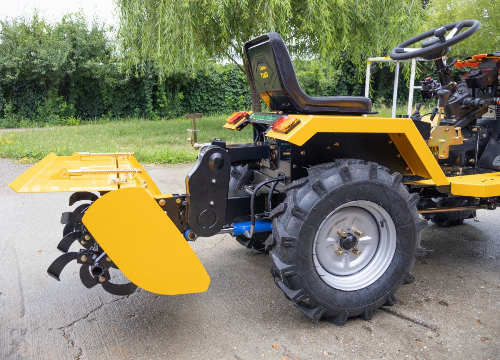 Minitractor articulat 4x4 ProGARDEN Campo T18D V27, motor diesel 18 CP, hidraulică față-spate, 2 diferențiale, roți 6.00-12 + freza tractata [4]