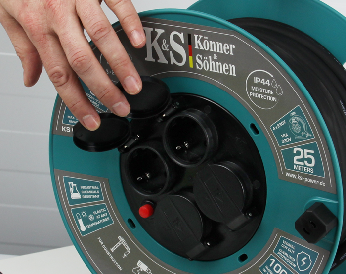 Prelungitor cu tambur KS CR-25M Konner & Sohnen, 3600 W, 25 metri, stecher 1 x 16А / 230V, prize 4 x 16А / 230V, cablu 3*2.5 mm din cupru, tambur din plastic [9]