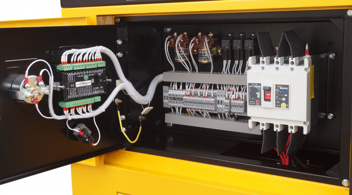 Generator insonorizat diesel Stager YDY12S3 trifazat 11kVA, 16A, 1500rpm [4]