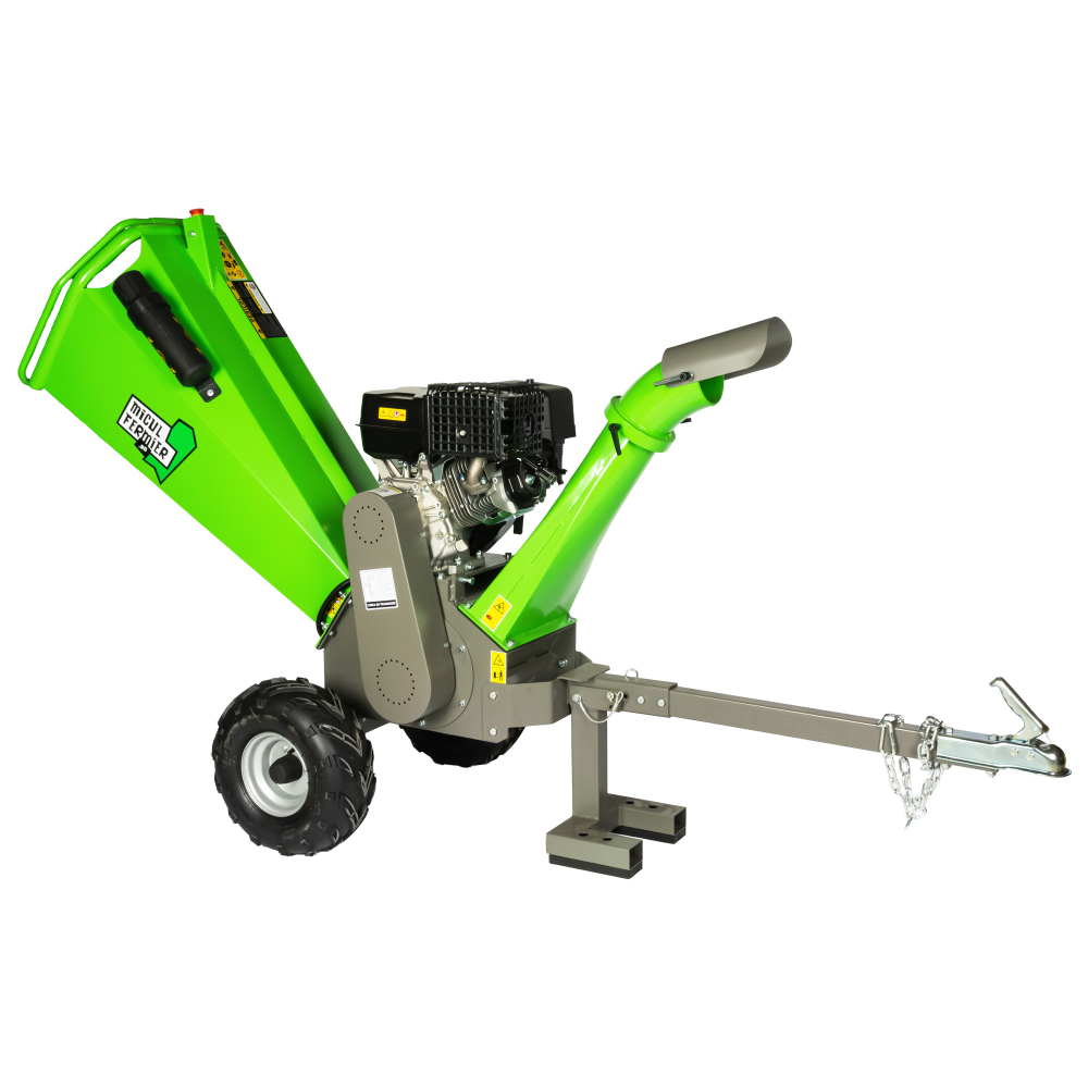 Tocator de crengi Micul Fermier, motor benzina 15 CP, cu carlig de remorcare, 120 mm diametru maxim de taiere, pentru rumegus [9]