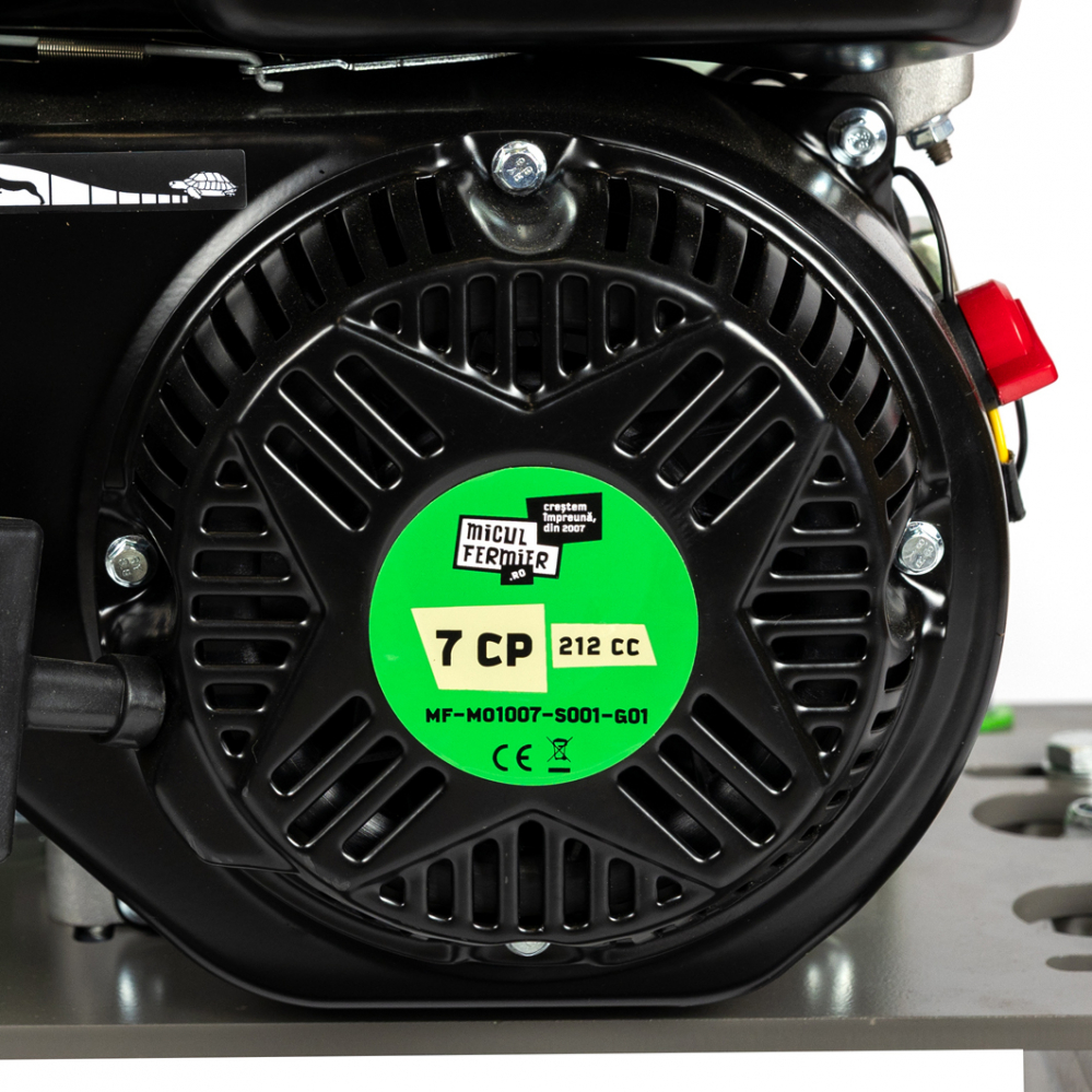 Tocator de crengi Micul Fermier, motor benzina 7 CP, 60 mm diametru maxim de taiere, pentru brichete [2]