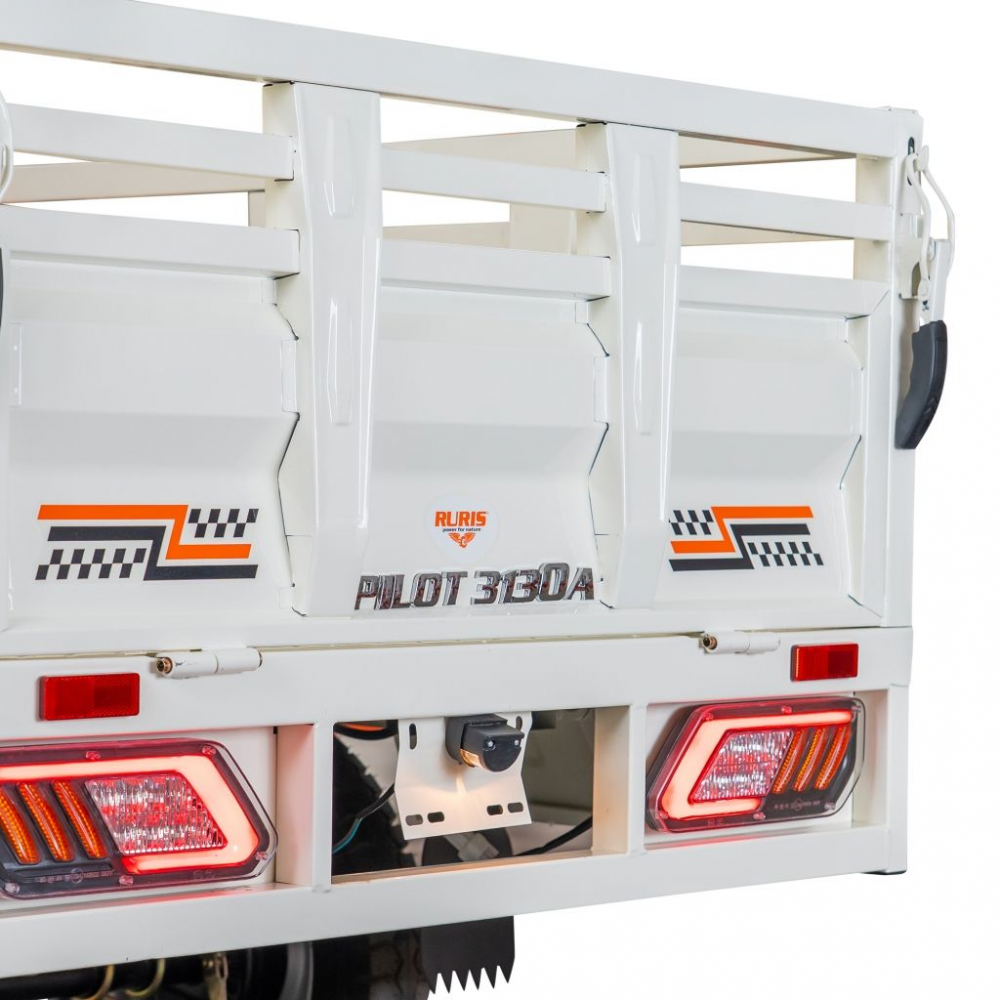 Triciclu electric cargo RURIS Pilot 3130A ALB fara permis, 3600W, viteza 25 km/h, autonomie 80 km [24]