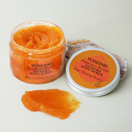 Scrub de corp pe baza de mandarina satsuma, YOSKINE HAPPINESS RITUALS [2]
