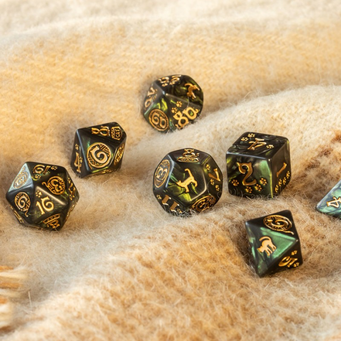 Q-Workshop - Cats Dice Set - Pixel (7 dice) [4]