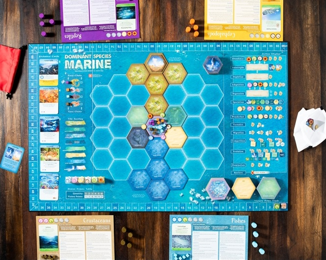 Dominant Species Marine Reprint - EN [6]