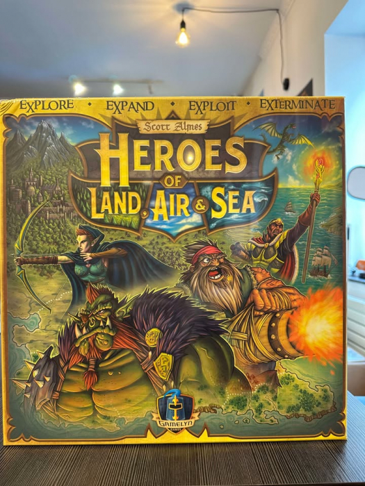 Heroes of Land, Air & Sea - EN - (cutie usor deteriorata) [6]