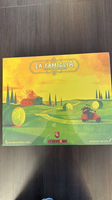 La Famiglia: The Great Mafia War - EN - (cutie usor deteriorata) [5]