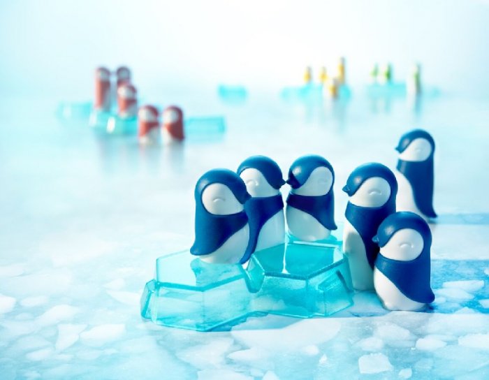 Penguins Huddle Up - EN [4]