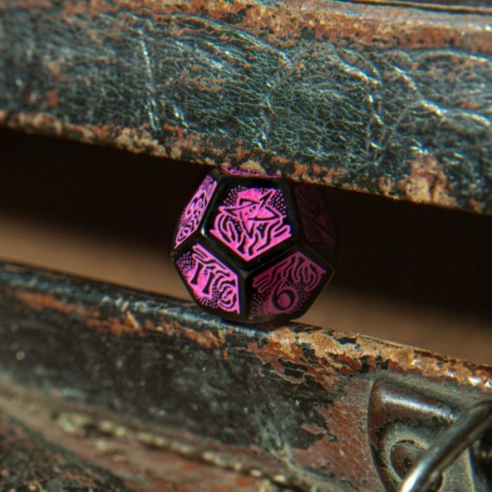 Q-Workshop Black & Magenta Dice Set - Call of Cthulhu 7th Edition (7 dice) [4]