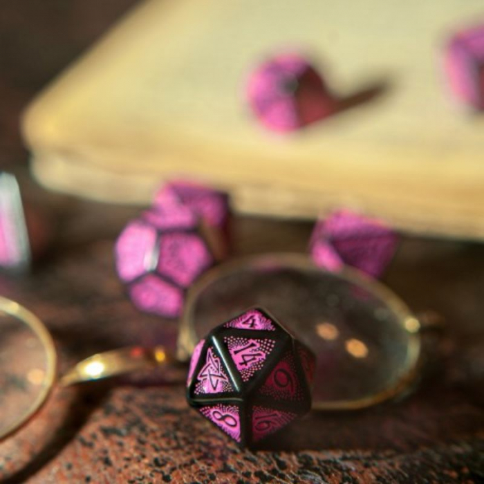 Q-Workshop Black & Magenta Dice Set - Call of Cthulhu 7th Edition (7 dice) [5]