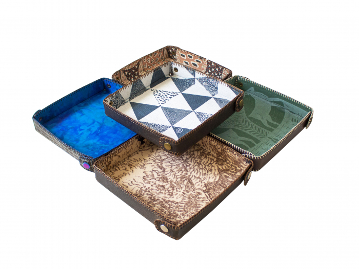 Square Dice Tray with Leather Backing [2]