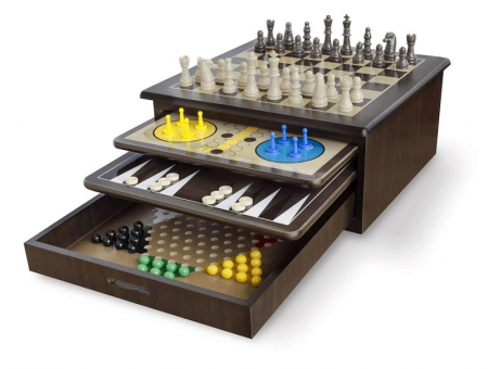 Board Games - Game House: Set 10 Jocuri Deluxe in cutie din lemn - EN