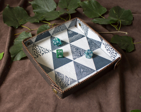 Square Dice Tray with Leather Backing [6]