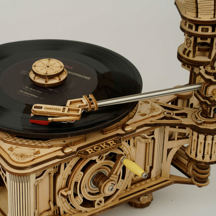 Puzzle 3D, lemn, cutiuta muzicala, Gramofon clasic, rotire cu manivela sau electrica, 424 piese [3]