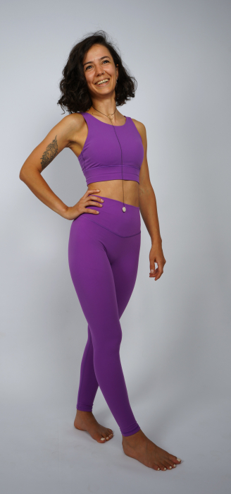 Set Fitness mov violet- Colanți 8/8 cu Talie Înaltă Fără Cusături pe Mijloc și Top cu Susținere Ridicată, Material Premium, Ideal pentru Alergare, Fitness, Yoga, Pilates, și Cycling [1]