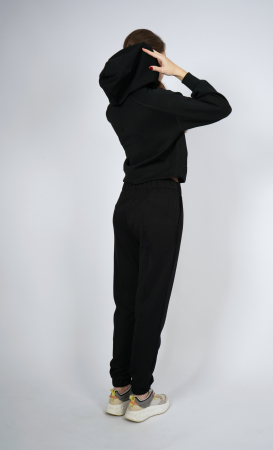 Pantaloni trening negru, material silky feel, talie inalta, relaxed fit [2]