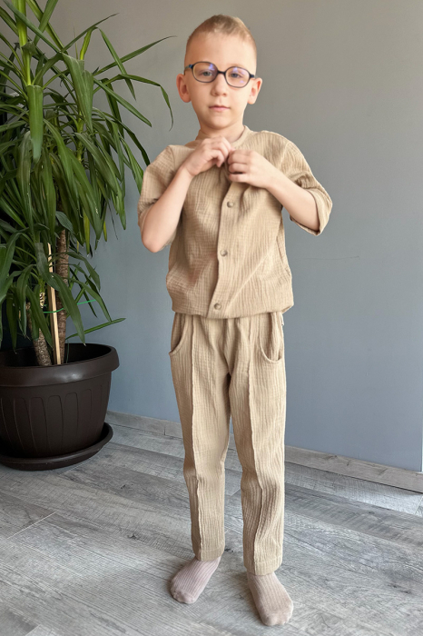 Set din muselină băiat — Cămașă cu nasturi + Pantalon | Crem | H. Beben |Crem | H. Bebe [2]
