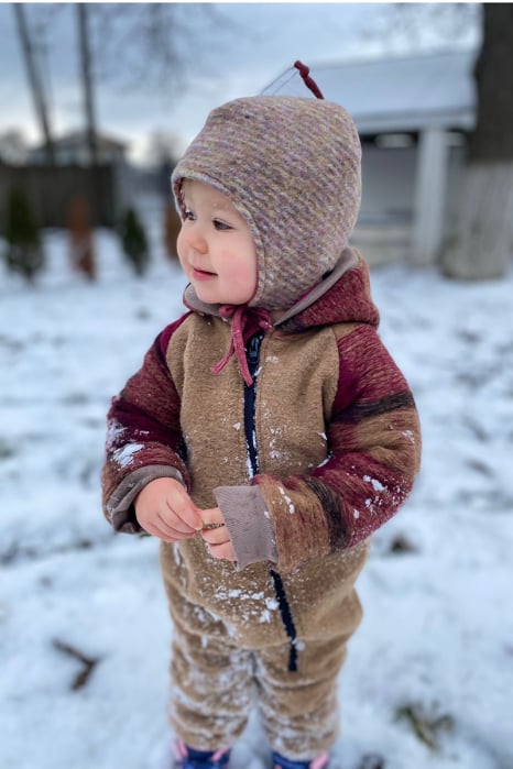 Salopetă din Lână Fiartă cu Fermoar și Glugă - Crem/Magenta [3]