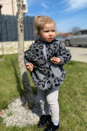 Capă din lână fiartă Oversized - Animal Print [0]