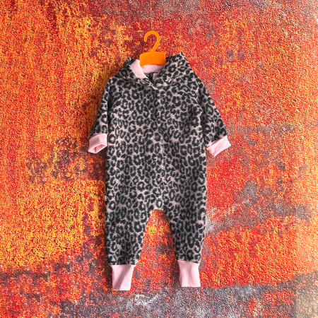 Salopetă din Lână Fiartă Fără Dublură cu Capse și Glugă - Animal print Roz - H. Bebe [1]
