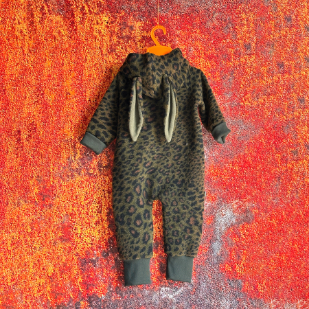 Salopete din Lână - Salopetă din Lână Fiartă Fără Dublură cu Capse și Glugă - Animal print Kaki - H. Bebe